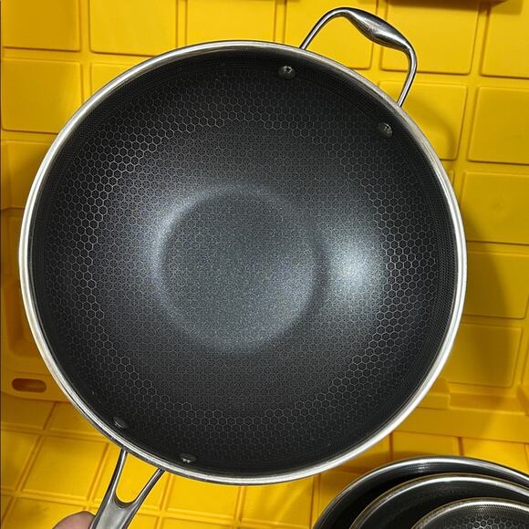 HEXCLAD 4 Piece Nonstick Stainless Steel Frying Pan Set 8 10 12 Wok $600 - Picture 3 of 11